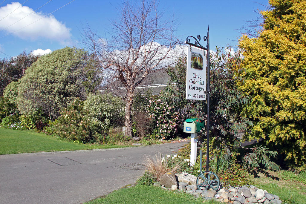 Clive Colonial Cottages Exterior photo