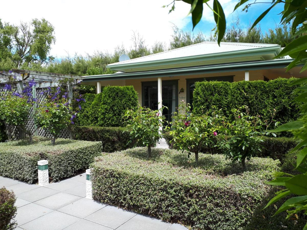 Clive Colonial Cottages Exterior photo